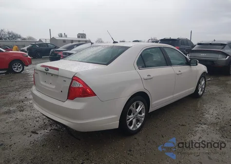 2012 Ford Fusion Se z USA, uszkodzony, nr VIN 3FAHP0HA4CR283654